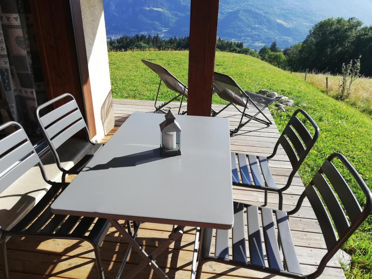 Rez de chaussée très calme vue Mont-Blanc Combloux Extérieur photo
